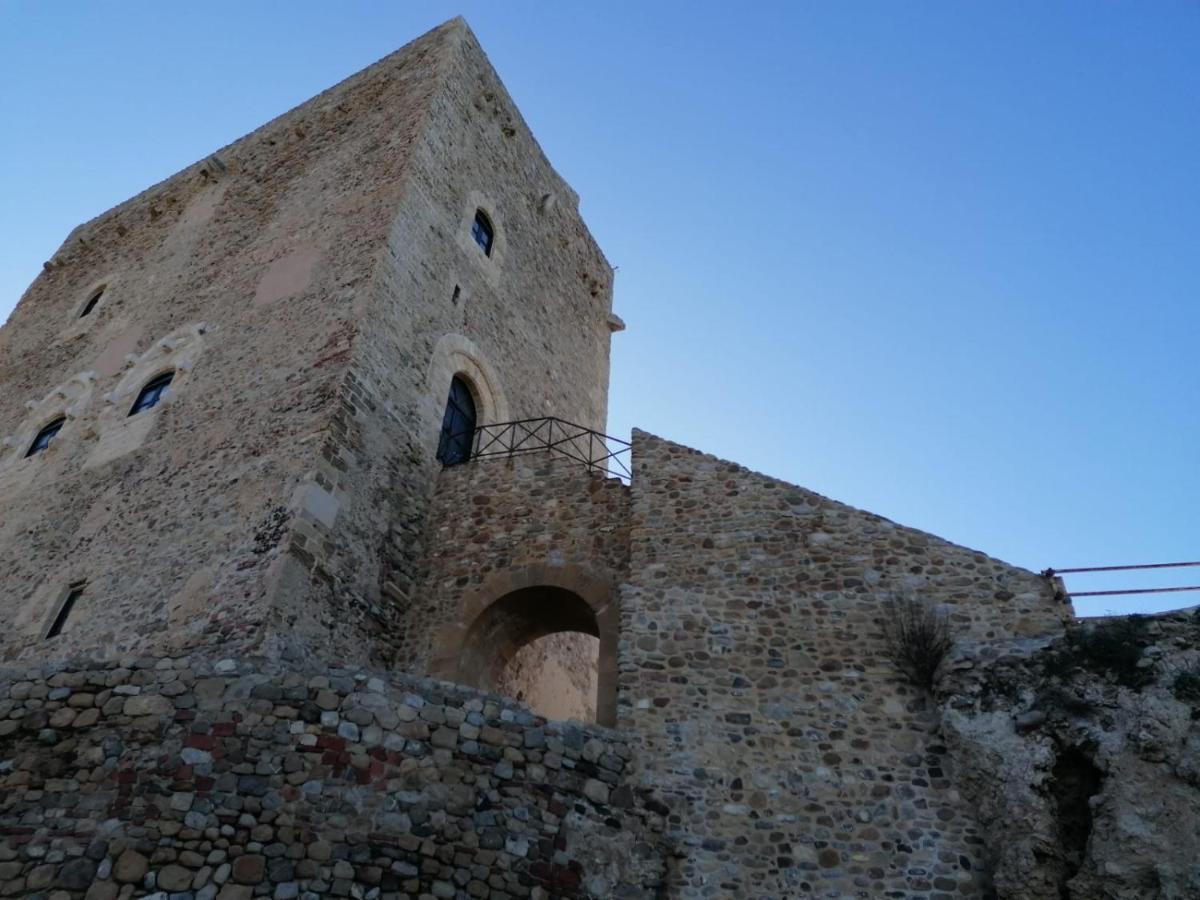 Vila Momaliar House Campofelice Di Roccella Exteriér fotografie