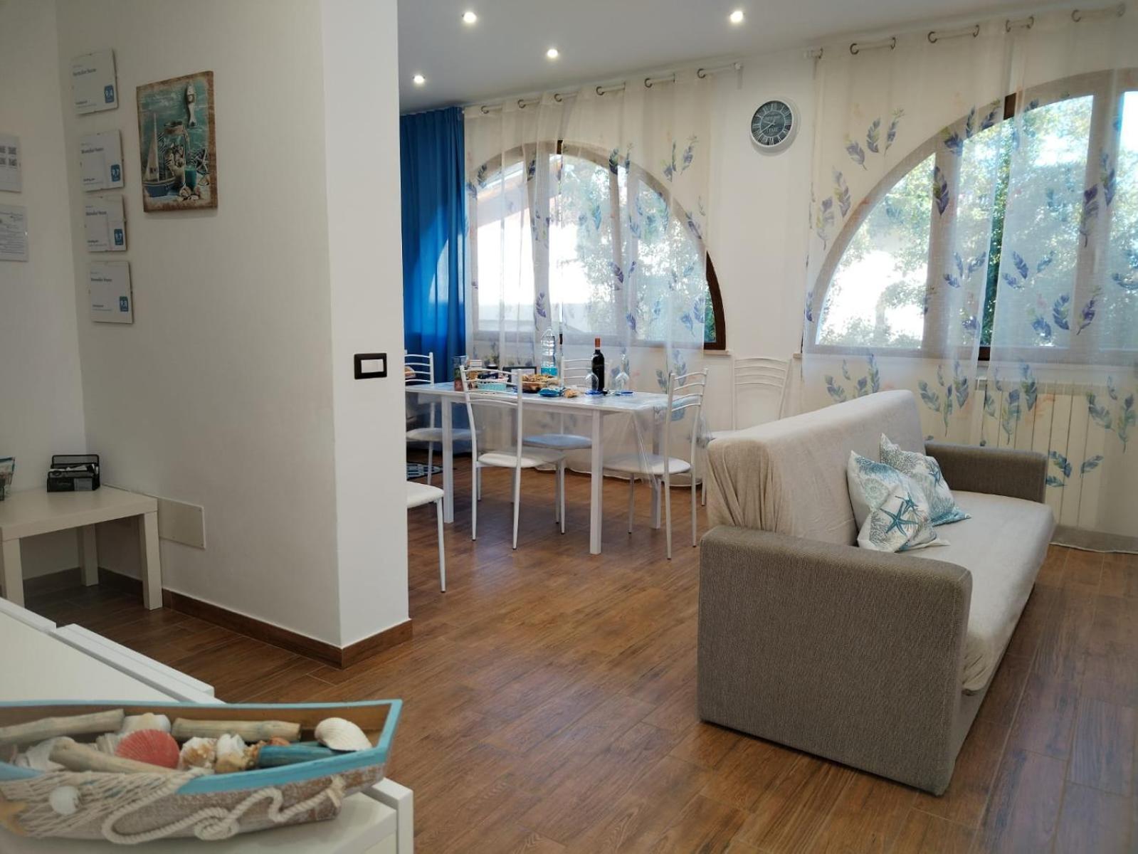 Vila Momaliar House Campofelice Di Roccella Exteriér fotografie