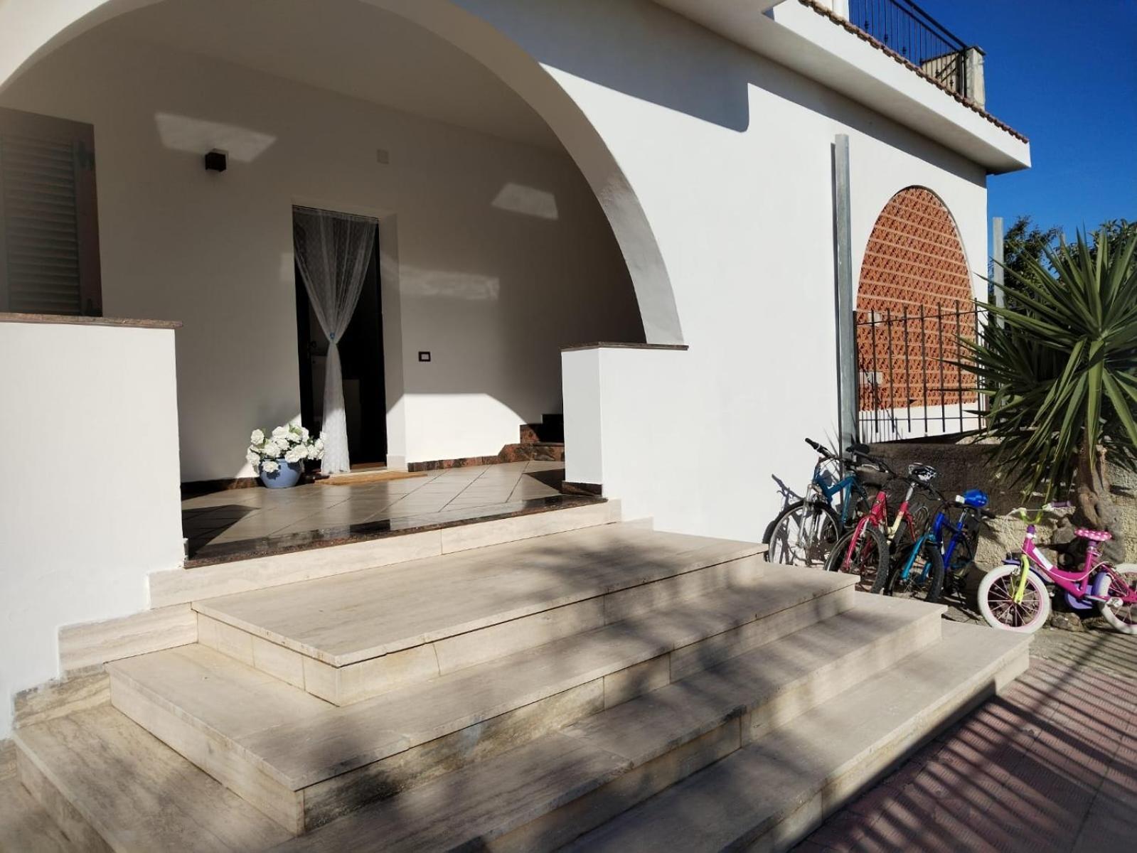 Vila Momaliar House Campofelice Di Roccella Exteriér fotografie